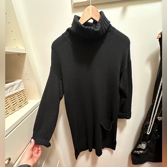 ALPHA STUDIOS black turtle neck sweater dress! - Picture 1 of 5